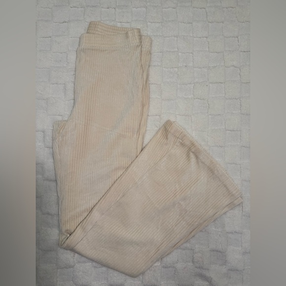 aerie Pants - Aerie Cream Velvet Ribbed Flare Leggings - Women’s Large Long High Waisted